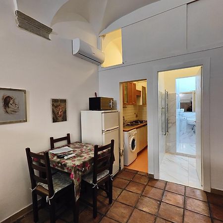 Navona & Castel Sant'Angelo Whole Holiday Apartment Da Pamino & Priscilla 로마 외부 사진