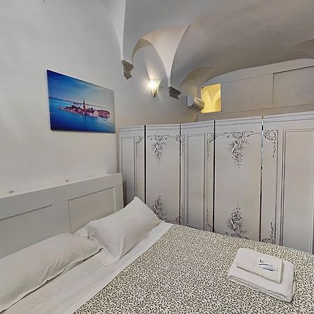 Navona & Castel Sant'Angelo Whole Holiday Apartment Da Pamino & Priscilla 로마 외부 사진